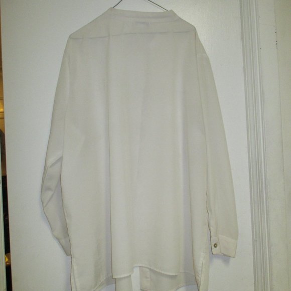 Shirt - Jordan Woman - Collared Button Down Dress Shirt - Picture 7 of 10